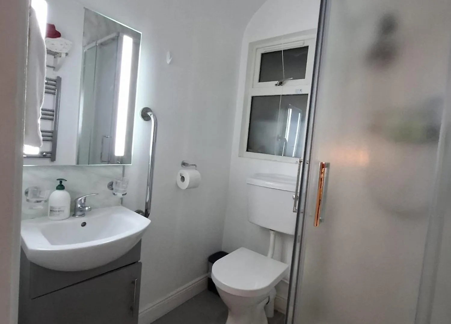 Mariners Rest One Bedroom Apartment In Innishannon Village Cork 0*,  Irland