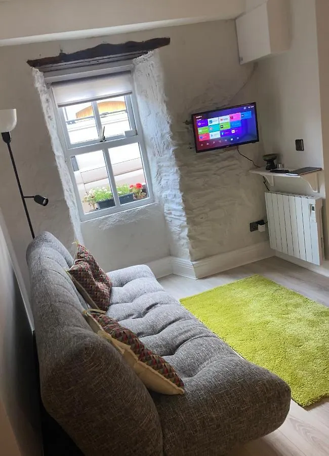 Mariners Rest One Bedroom Apartment In Innishannon Village Cork