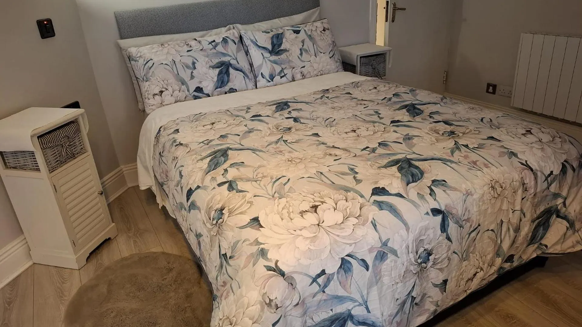 Mariners Rest One Bedroom Apartment In Innishannon Village Cork 0*,  Ireland